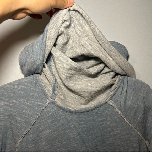 Free People FP Beach Dolman Blue Cotton Cowl Neck Long Sleeve Sweater Size OS - Picture 3 of 9